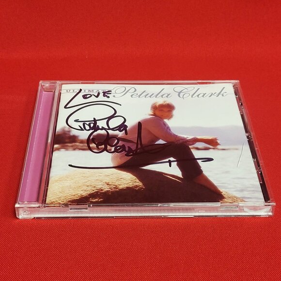 Ultimate Petula Clark CD 2003 Signed - Picture 3 of 8